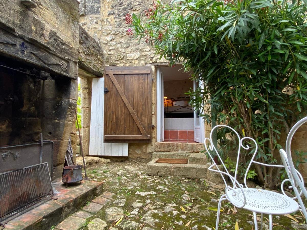 Le Prieure De Saint Pierre Bed & Breakfast Luaran gambar