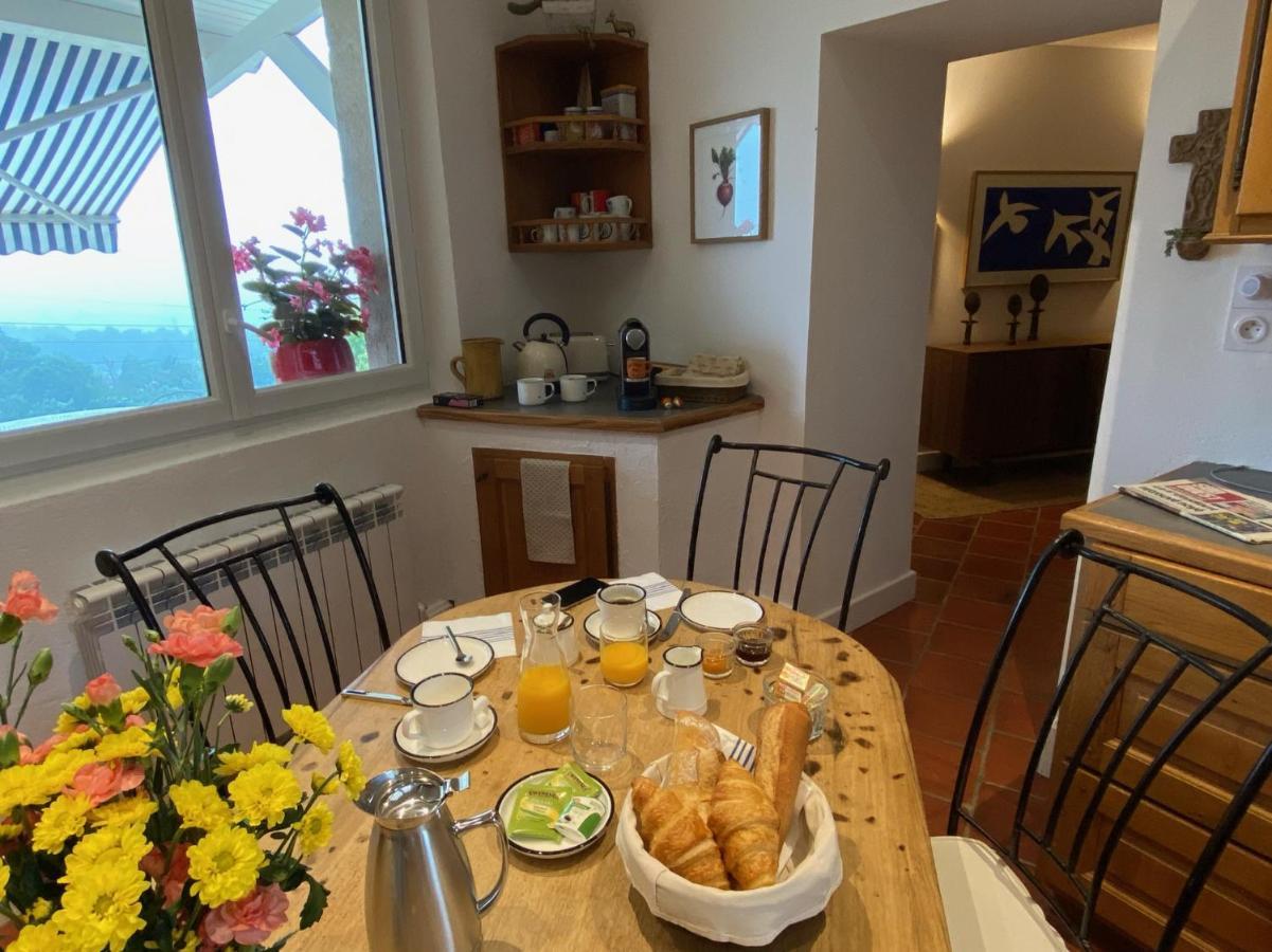 Le Prieure De Saint Pierre Bed & Breakfast Luaran gambar