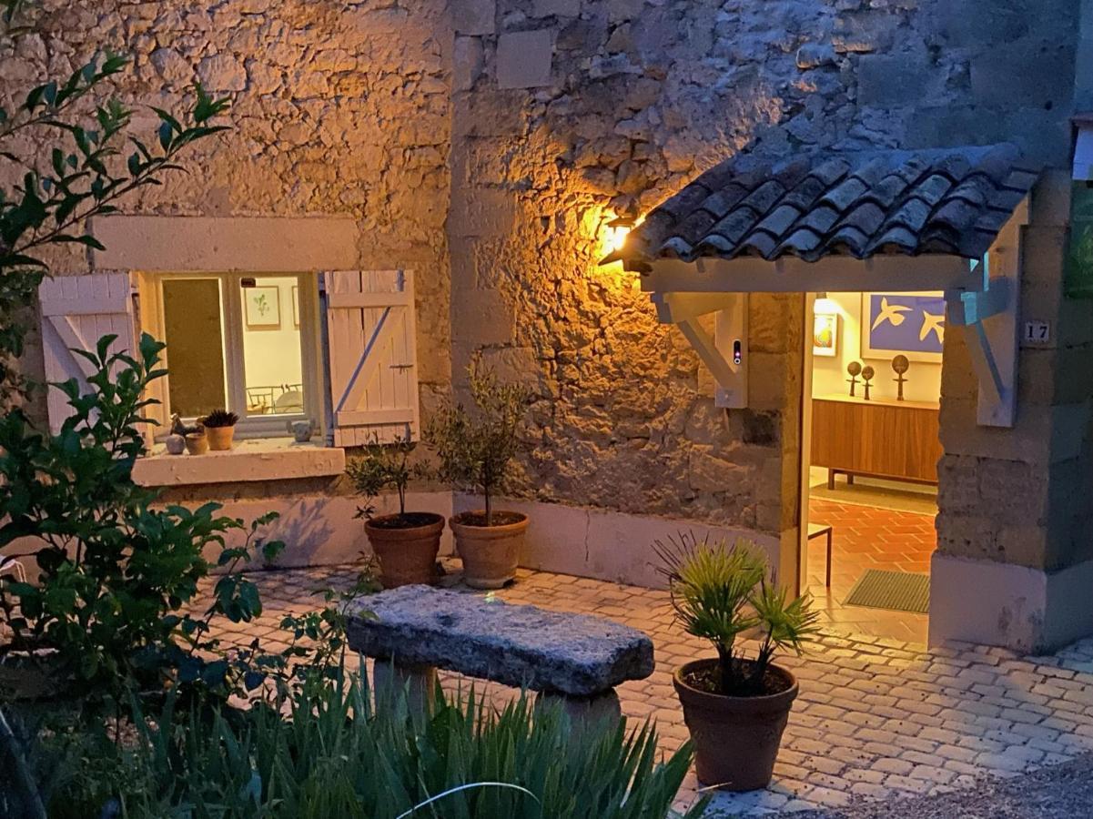Le Prieure De Saint Pierre Bed & Breakfast Luaran gambar