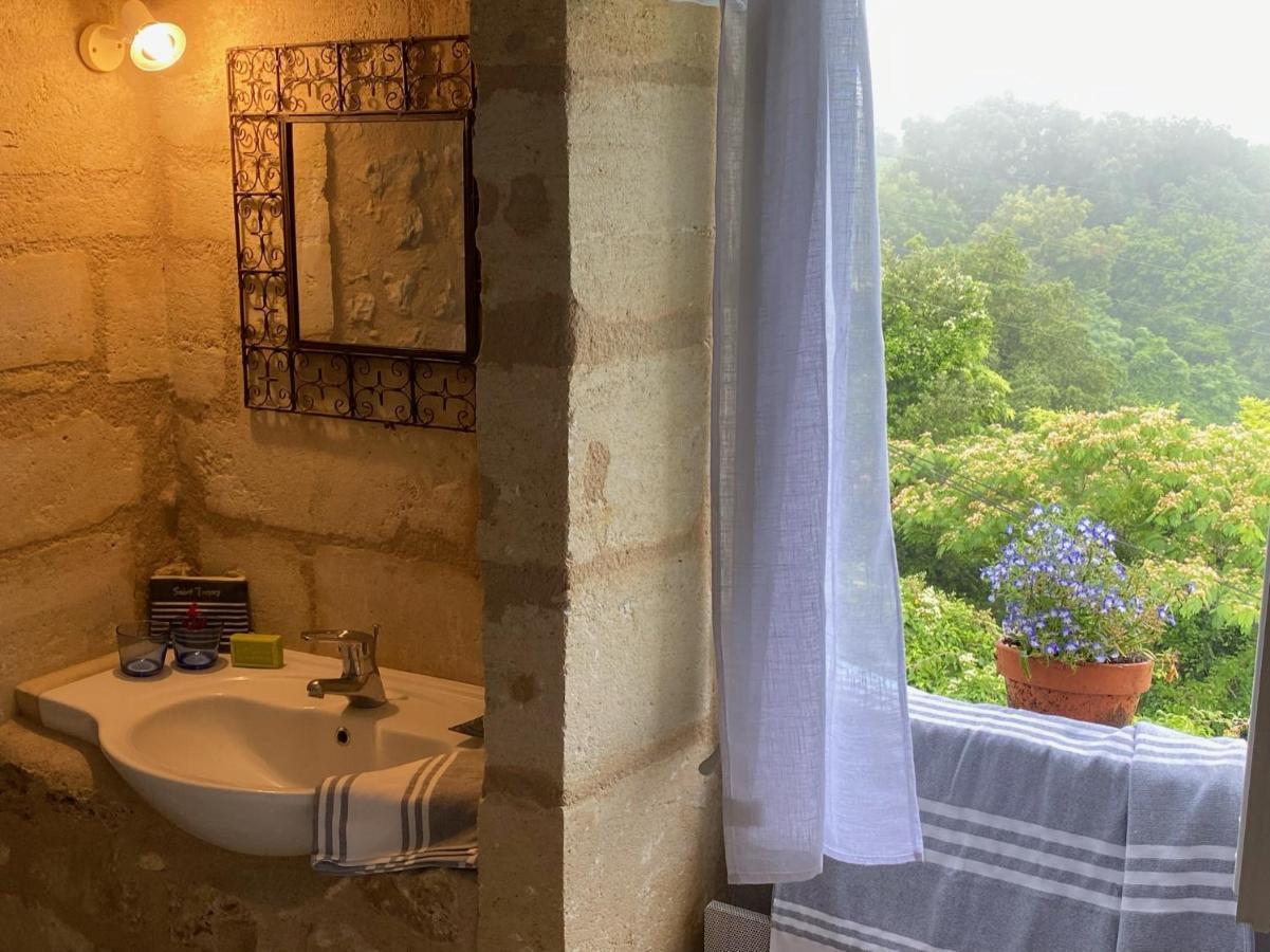 Le Prieure De Saint Pierre Bed & Breakfast Luaran gambar