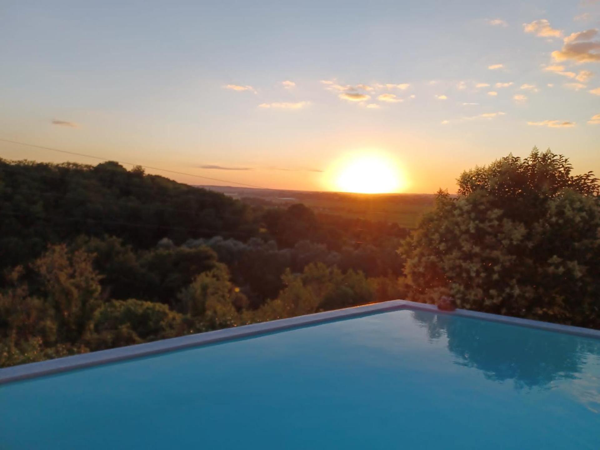 Le Prieure De Saint Pierre Bed & Breakfast Luaran gambar