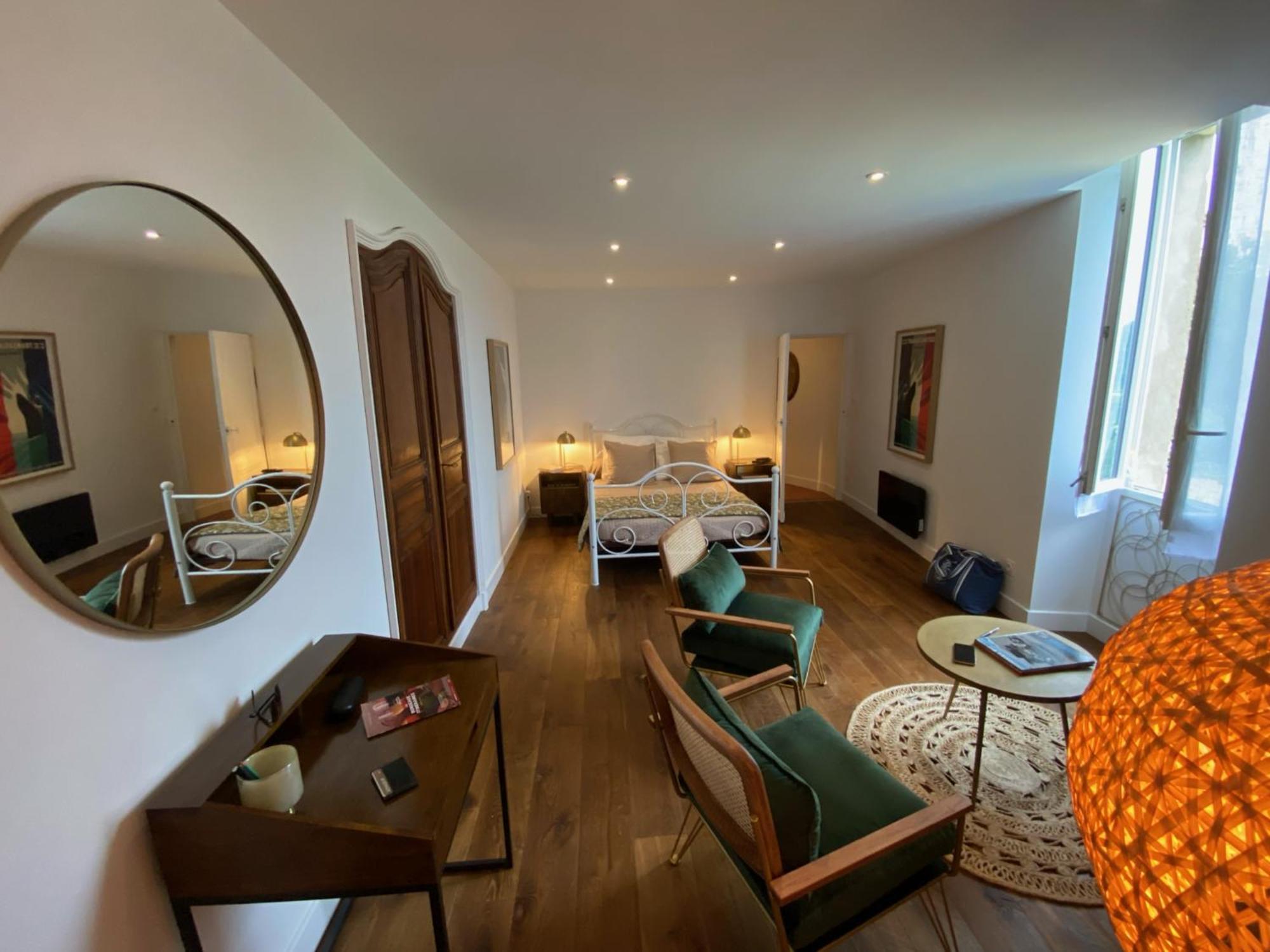 Le Prieure De Saint Pierre Bed & Breakfast Luaran gambar
