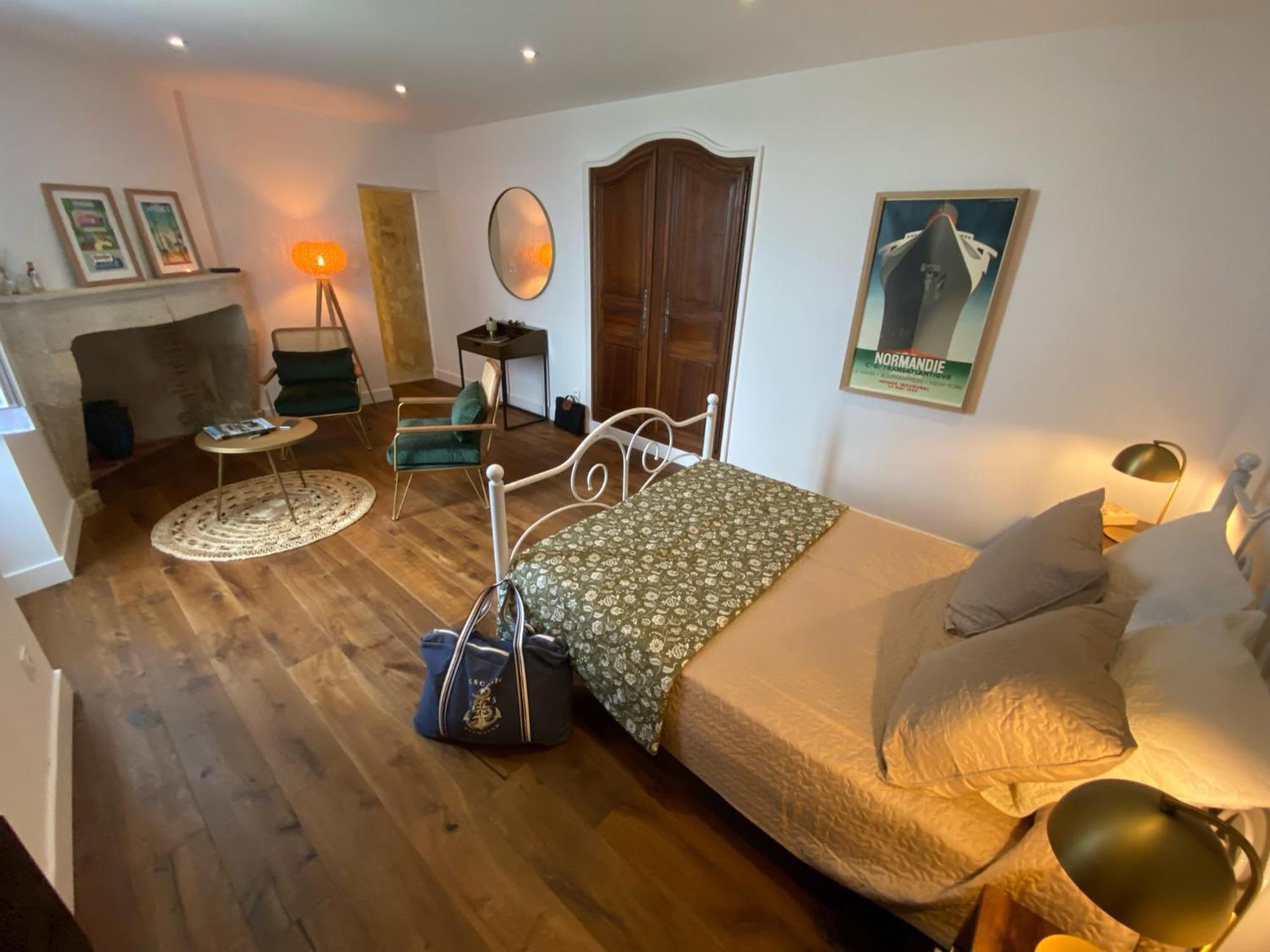 Le Prieure De Saint Pierre Bed & Breakfast Luaran gambar